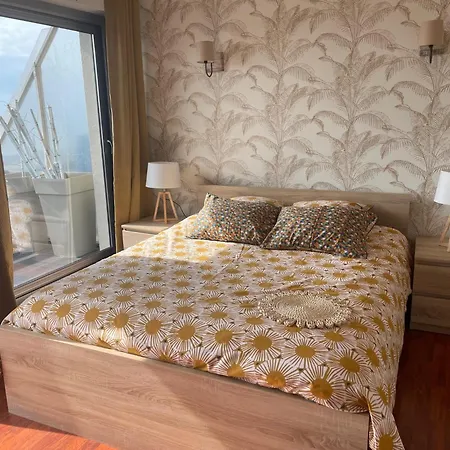 Apartament Queen Marina Face *