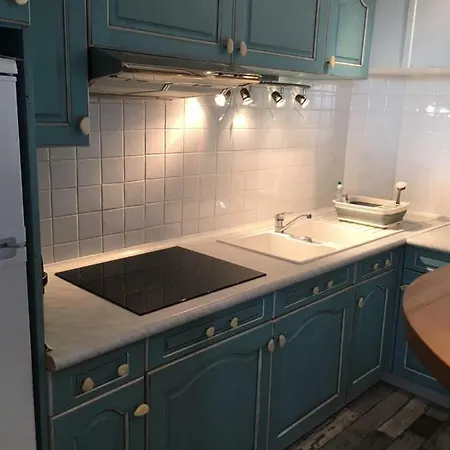 Queen Marina Face Apartment